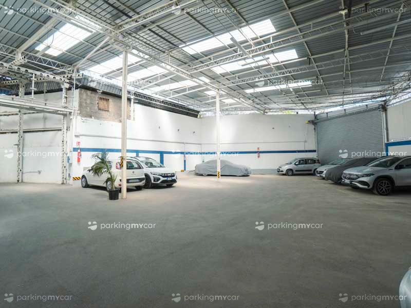 Garage Rinaldi - Aeroporto Napoli Parcheggi coperti Garage Rinaldi - Aeroporto Napoli