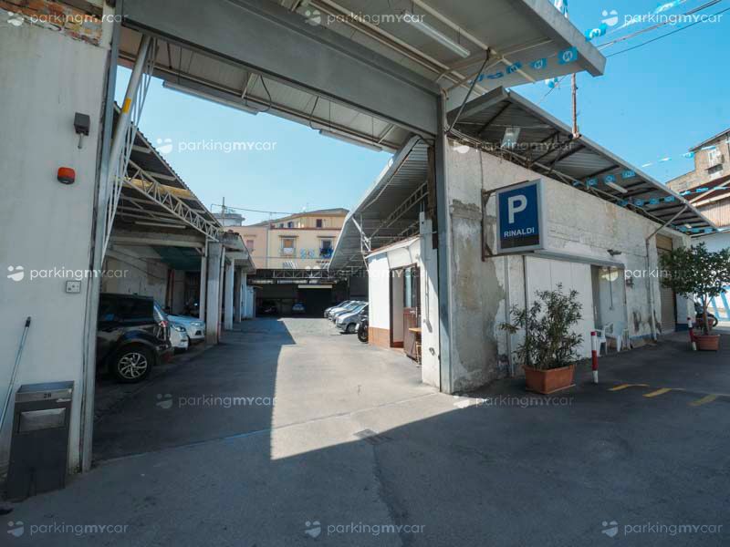 Garage Rinaldi - Aeroporto Napoli Ingresso Garage Rinaldi - Aeroporto Napoli
