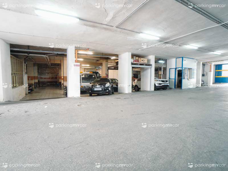 Scarpato Parking - Aeroporto Napoli Box Scarpato Parking - Aeroporto Napoli