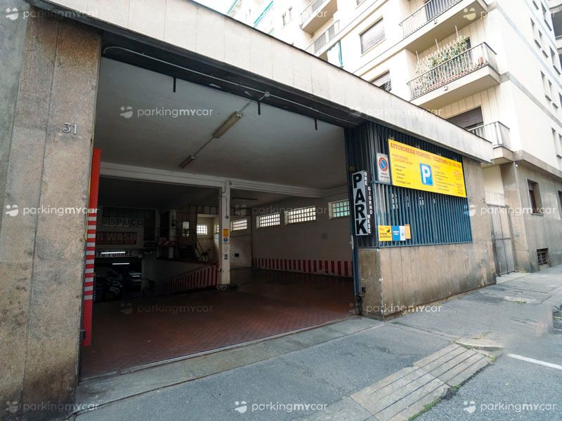 Autorimessa Erreesse San Salvario - Torino Ingresso Autorimessa Erreesse San Salvario - Torino