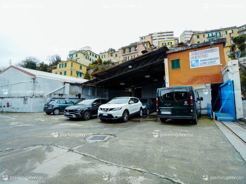 Parcheggio Genova Service - Aeroporto Genova Parcheggi all'aperto Parcheggio Genova Service - Aeroporto Genova